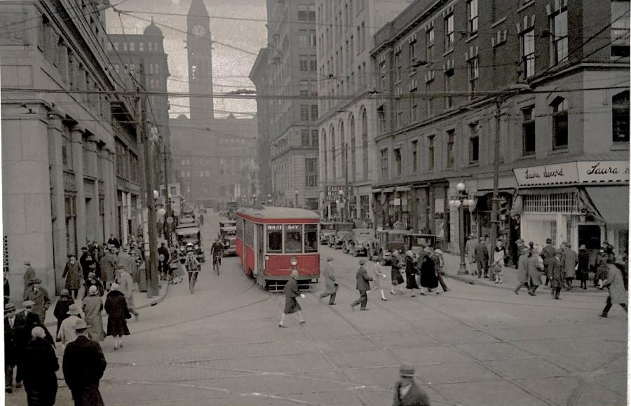 City of Toronto - Bay & Adelaide Streetcar